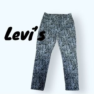 Levi’s slimming pattern red tab jeans Demi curve High rise